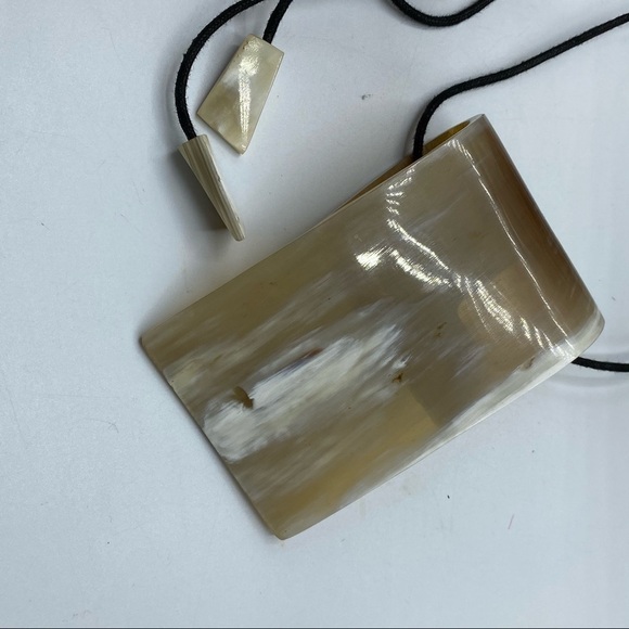 Rectangular Huge Shell Statement Necklace 29in - Picture 6 of 10